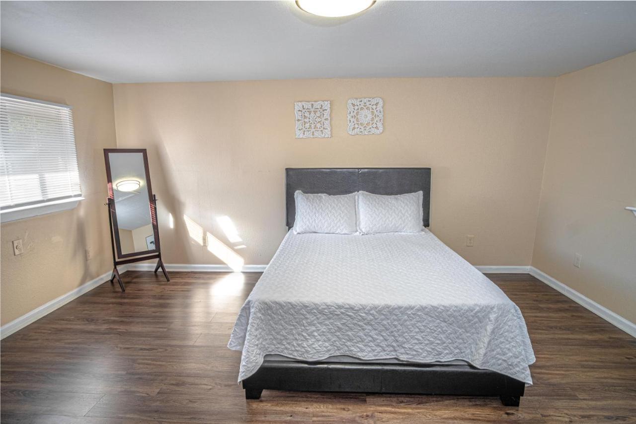 Houston St Guest House Near Downtown/Military Base ซานอันโตนิโอ ภายนอก รูปภาพ